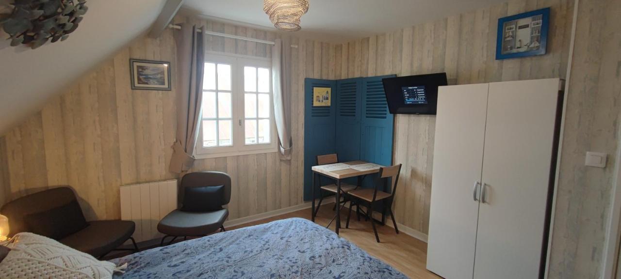 Bed and Breakfast L'Abrigit Curcy-sur-Orne Exterior foto